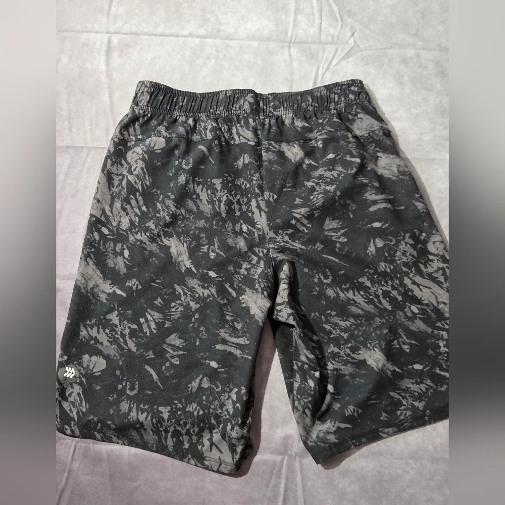 Youth All In Motion Black Athletic Training Shorts Pockets XL 14-16 EUC